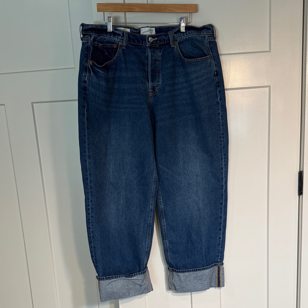 Universal Thread Mid rise 90’s baggy Denim Jeans 16R